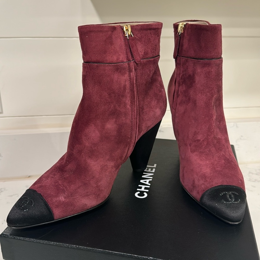 CHANEL Burgundy Suede Ankle Boots with Black Cap Toe